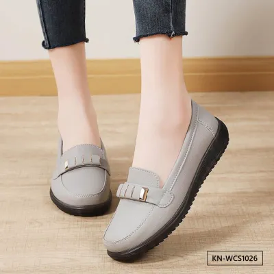 LUXE COMFORT WOMEN’S CASUAL SHOE